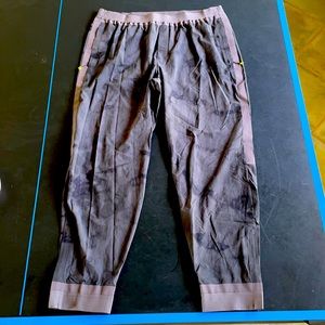 Lululemon joggers NWOT